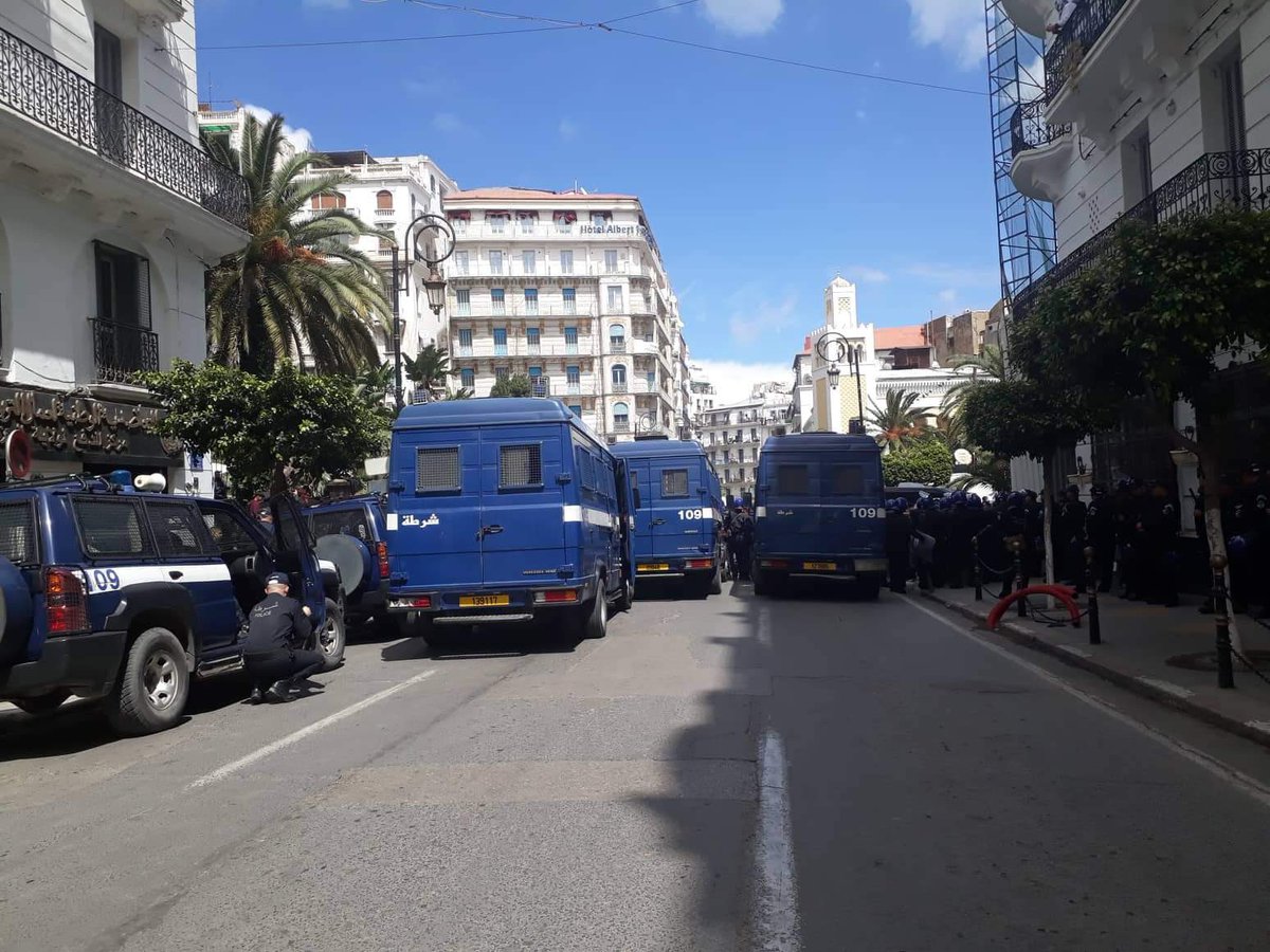 Rue Pasteur closed by police Algiers