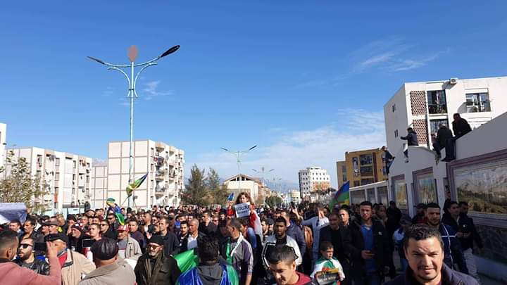 A massive rally in Bouira to demand real changes and the release of political prisoners 