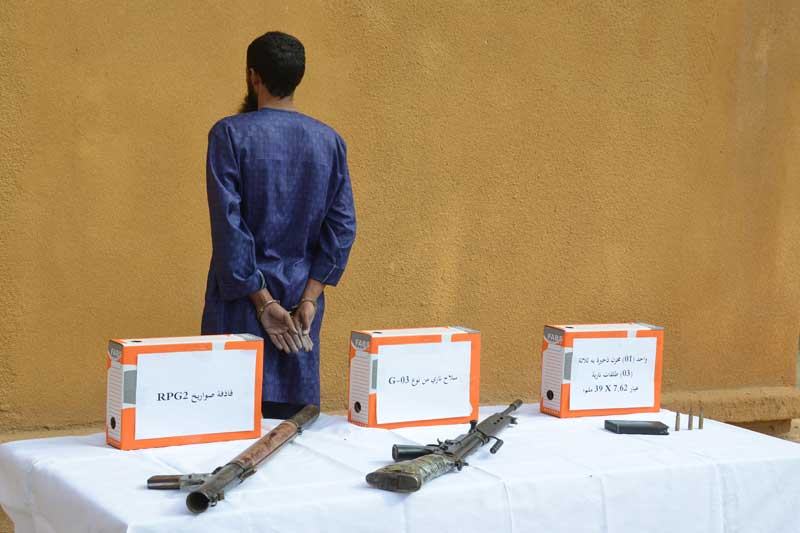 Algeria- ANP announces arrest of militant (Ben Khia Aissa who joined militant groups in Mali in 2018) in Tin Zaouatine. According to ANP, he was carrying a G3 (actually FN FAL) with only 1 mag & an RPG-2 with 3 rockets (not shown). Weird loadout for surrenderees